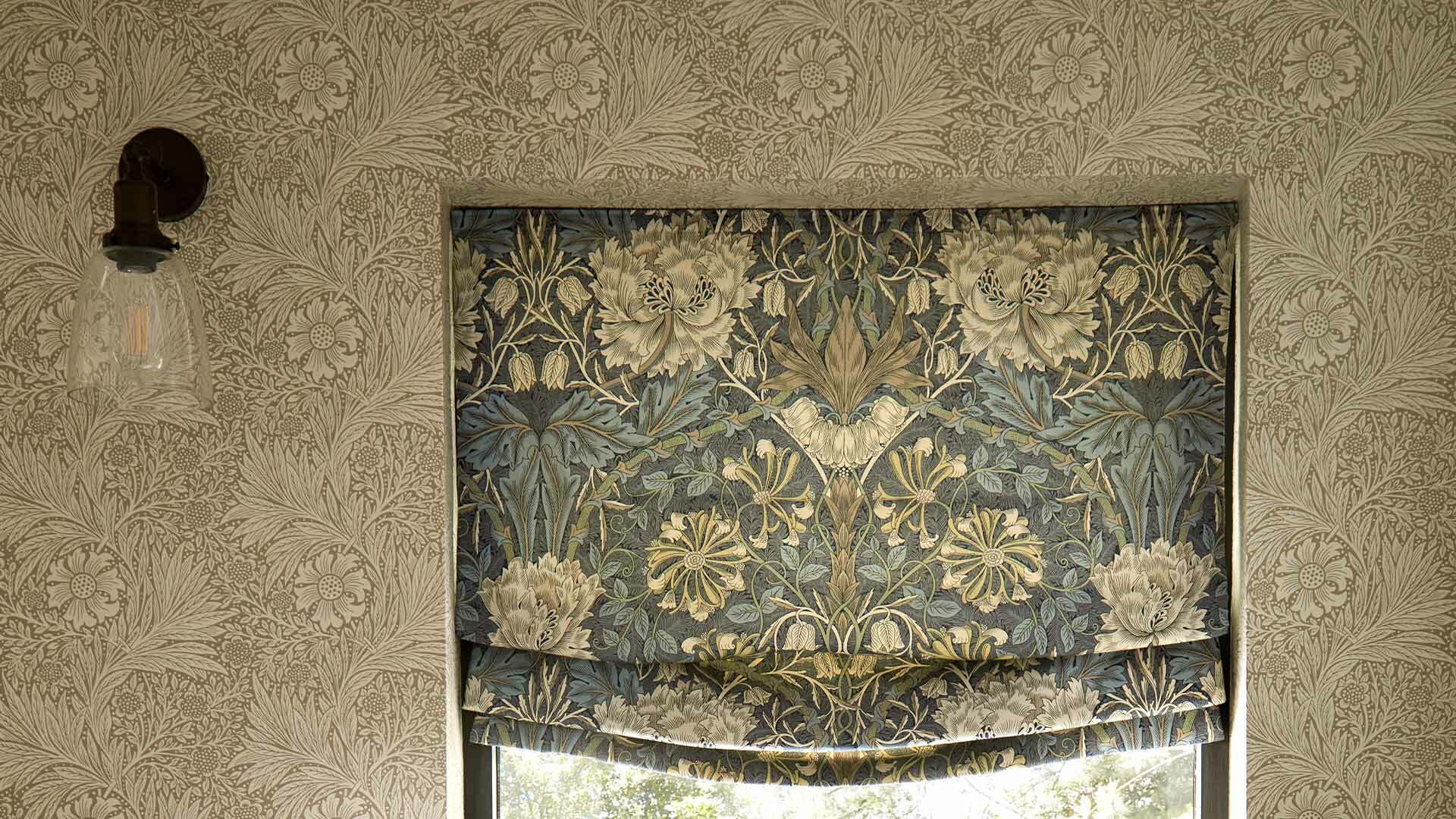 Morris and Friends Wallpapers Marigold