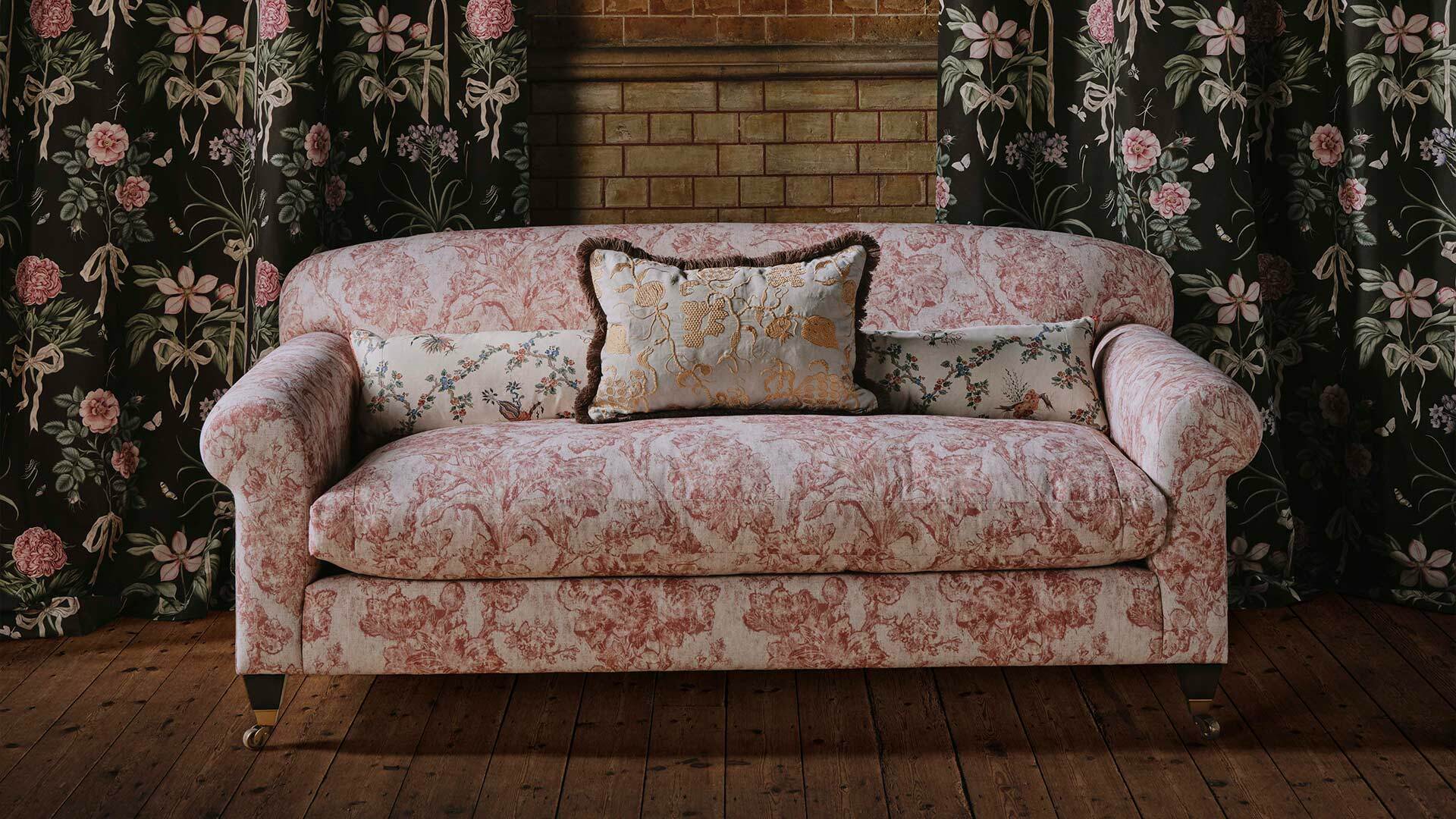 Sanderson x Giles Deacon